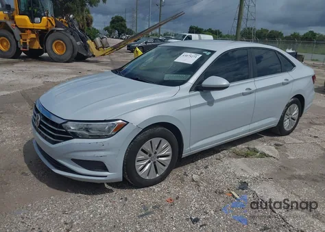 2019 Volkswagen Jetta 1.4T R-Line/1.4T S/1.4T Se from USA, damaged, VIN 3VWC57BU5KM117254